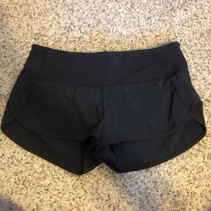 Lululemon speed up shorts 2.5 inches